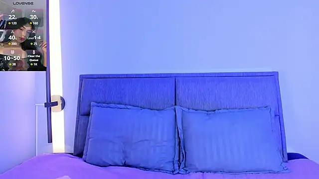 lilith petit  online show from 05-27-26, 01:07