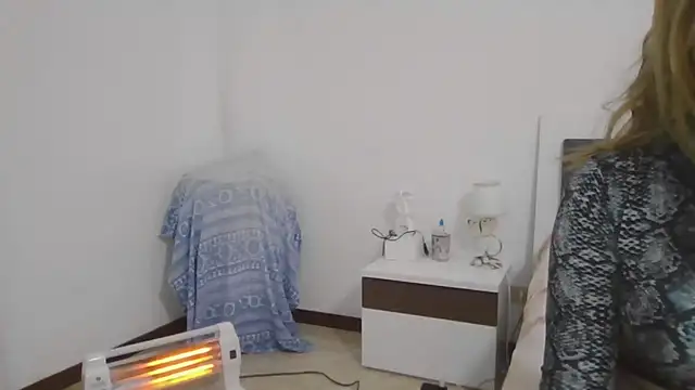 Clara1986 online show from 02-01-26, 05:00