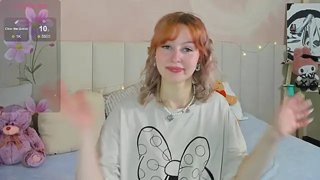 Snapshot of AdeleSilvy chatting on 07-08-26, 01:41 AdeleSilvy online show from 07-08-26, 01:41
