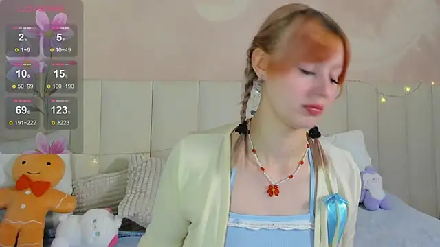 Snapshot of AdeleSilvy chatting on 07-13-26, 01:49 AdeleSilvy online show from 07-13-26, 01:49