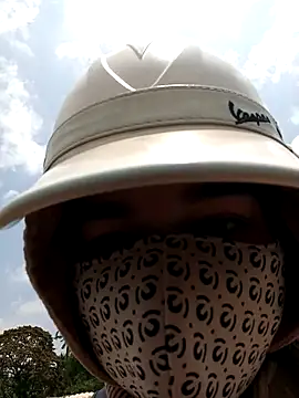 EnzxMoon02 online show from 04-02-26, 05:14