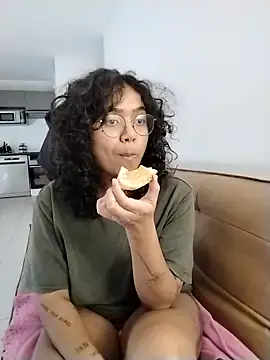 Snapshot of therealsun8 chatting on 02-04-26, 08:53 therealsun8 online show from 02-04-26, 08:53