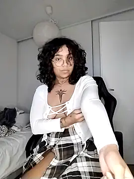 Snapshot of therealsun8 chatting on 03-02-26, 06:14 therealsun8 online show from 03-02-26, 06:14