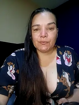 Snapshot of lee_hot chatting on 01-15-26, 11:13 lee hot online show from 01-15-26, 11:13