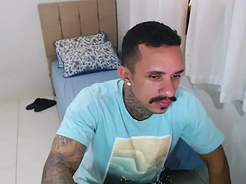 Snapshot of lipegonzalezz chatting on 02-21-26, 02:52 lipegonzalezz online show from 02-21-26, 02:52