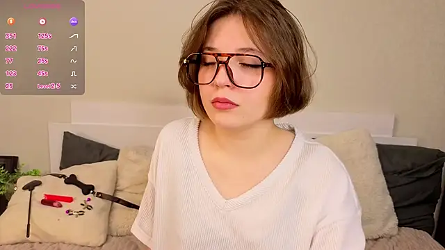 Next2Marie online show from 03-15-26, 05:03