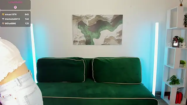 tracy aw online show from 02-15-26, 07:51