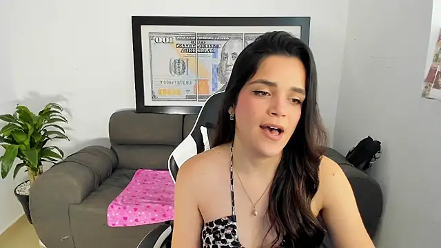 LucianaMoreau online show from 03-04-26, 09:00