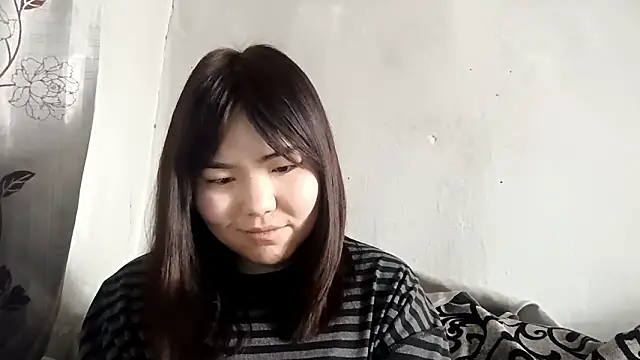 MollyAsian online show from 02-10-26, 05:06