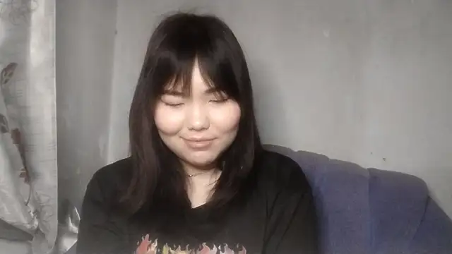 MollyAsian online show from 02-26-26, 04:23