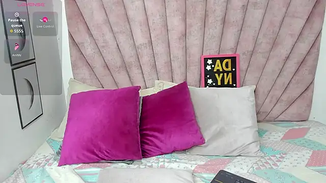 danibellucii  online show from 02-19-26, 12:02