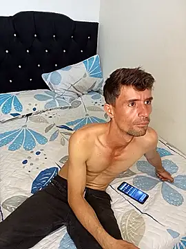 torvyHot online show from 04-25-26, 07:22