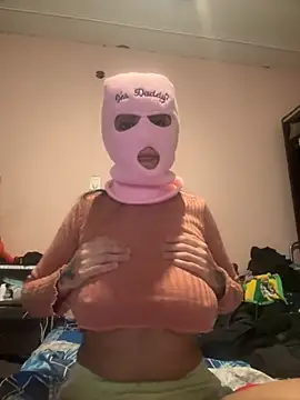 sweetbrunettee69 online show from 01-18-26, 11:19