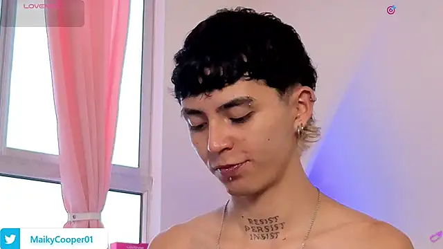 Maiky Cooper01 online show from 03-26-26, 01:42