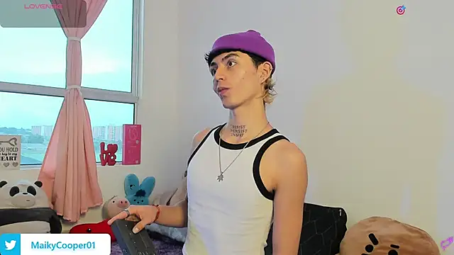 Maiky Cooper01 online show from 04-15-26, 05:06