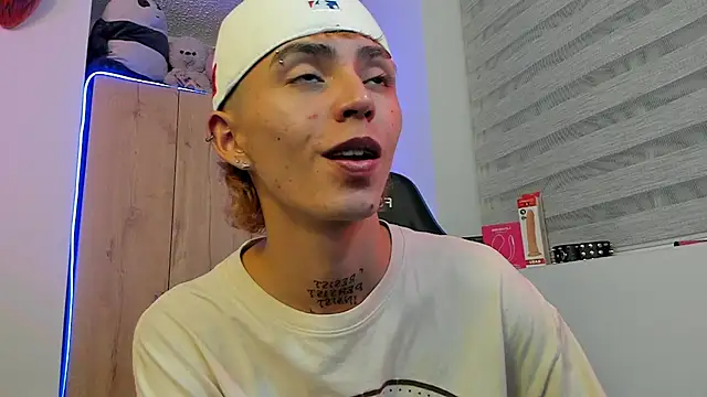 Maiky Cooper01 online show from 01-15-26, 01:31