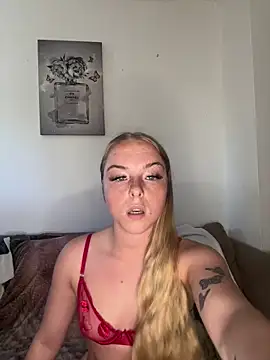 Bayleighjohnson18 online show from 05-13-26, 11:17