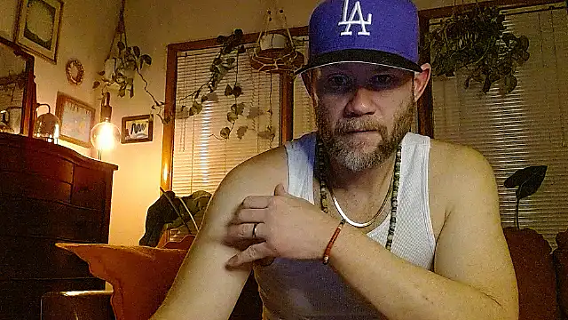 Snapshot of marcus_graves_13 chatting on 01-16-26, 01:53 marcus graves 13 online show from 01-16-26, 01:53