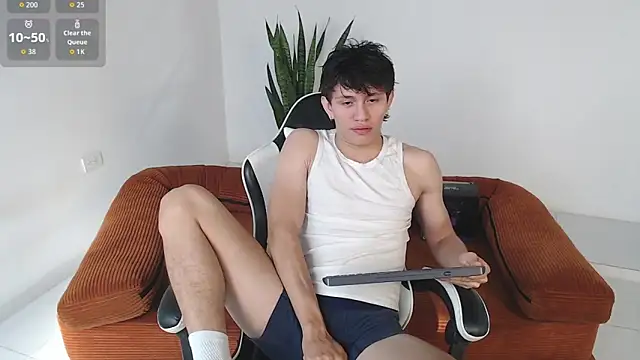 DarrenColleen online show from 04-18-26, 01:24