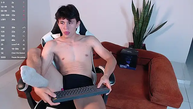 Snapshot of DarrenColleen chatting on 02-09-26, 03:04 DarrenColleen online show from 02-09-26, 03:04