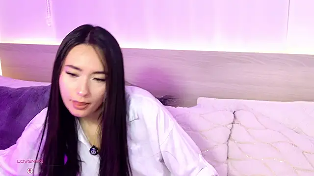 AliceeBloom online show from 03-30-26, 11:11