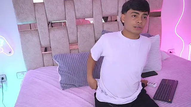 LiamJaxon online show from 01-14-26, 03:43