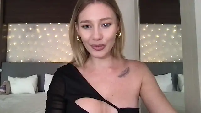 Snapshot of Stella_muse chatting on 02-20-26, 03:58 Stella muse online show from 02-20-26, 03:58