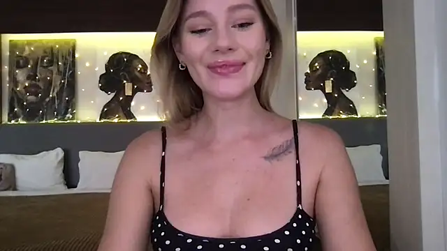 Snapshot of Stella_muse chatting on 02-05-26, 03:24 Stella muse online show from 02-05-26, 03:24