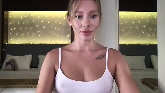 Stella muse online show from 04-22-26, 10:22