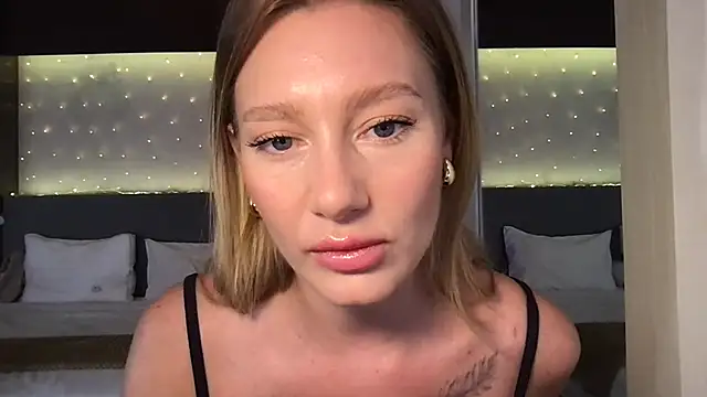 Stella muse online show from 04-26-26, 03:48