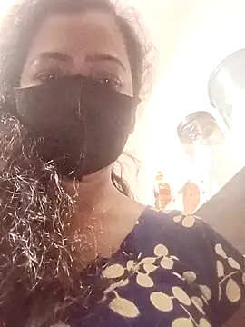 Snapshot of sexyqueen558 chatting on 03-01-26, 05:24 sexyqueen558 online show from 03-01-26, 05:24