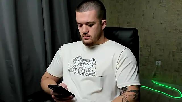 Well boy online show from 02-13-26, 07:58