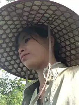 Snapshot of sun-shii chatting on 06-25-26, 12:52 sun-shii online show from 06-25-26, 12:52