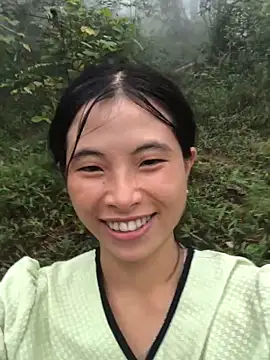 Snapshot of sun-shii chatting on 06-16-26, 12:54 sun-shii online show from 06-16-26, 12:54