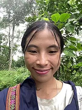 Snapshot of sun-shii chatting on 07-15-26, 01:23 sun-shii online show from 07-15-26, 01:23