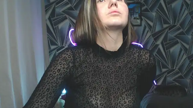 NikkiKiss    online show from 03-30-26, 05:03