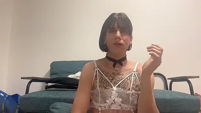 AlessiaXXX2000 online show from 01-15-26, 08:01