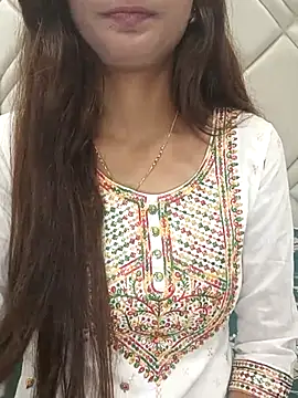 TrendyTales  online show from 01-17-26, 01:04