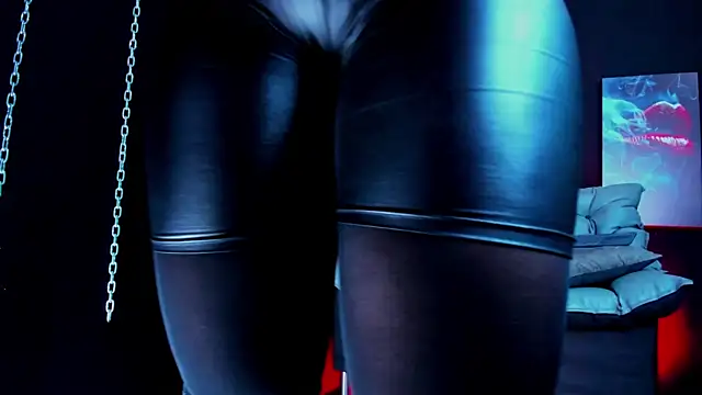 LucyStonne online show from 03-25-26, 07:02