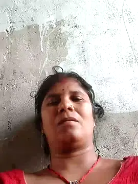 Hot di97 online show from 05-14-26, 01:57
