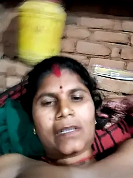 Hot di97 online show from 02-09-26, 03:32