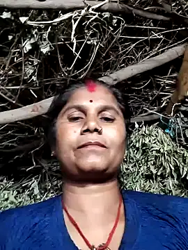 Snapshot of Hot_di97 chatting on 06-03-26, 02:44 Hot di97 online show from 06-03-26, 02:44