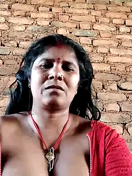 Hot di97 online show from 04-21-26, 01:42