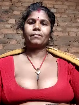 Hot di97 online show from 03-11-26, 08:36