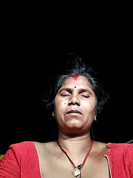 Snapshot of Hot_di97 chatting on 06-24-26, 10:29 Hot di97 online show from 06-24-26, 10:29
