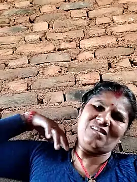 Snapshot of Hot_di97 chatting on 06-04-26, 02:49 Hot di97 online show from 06-04-26, 02:49