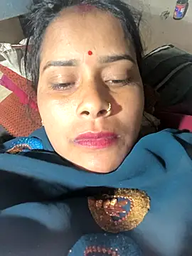 Snapshot of Hot_bh64 chatting on 01-17-26, 05:05 Hot bh64 online show from 01-17-26, 05:05