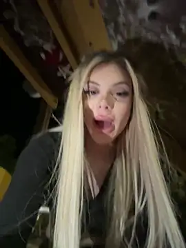 AlyssaFoxx  online show from 05-26-26, 07:01