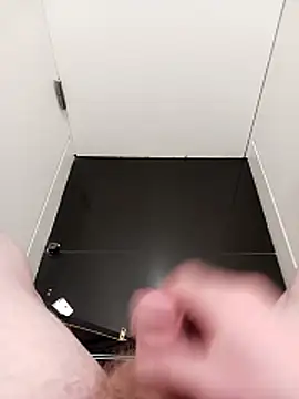 Hertsguy1984 online show from 03-12-26, 09:30