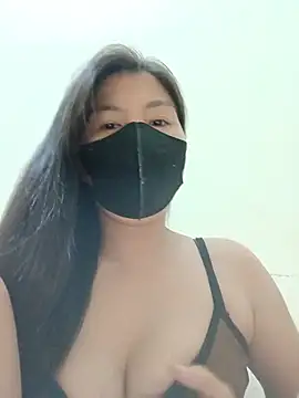 Snapshot of Lyly-68688 chatting on 07-13-26, 02:22 Lyly-68688 online show from 07-13-26, 02:22